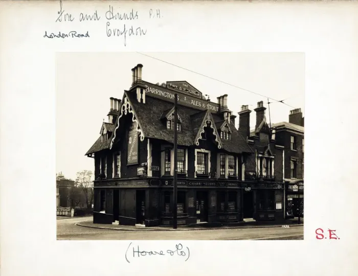 Framed Print : Photograph of Fox & Hounds PH, Croydon, Surrey Framed Print : Photograph of Fox & Hounds PH, Croydon, Surrey