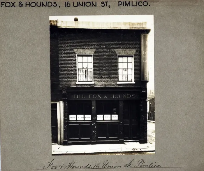 Framed Print : Photograph of Fox & Hounds PH, Pimlico, London Framed Print : Photograph of Fox & Hounds PH, Pimlico, London
