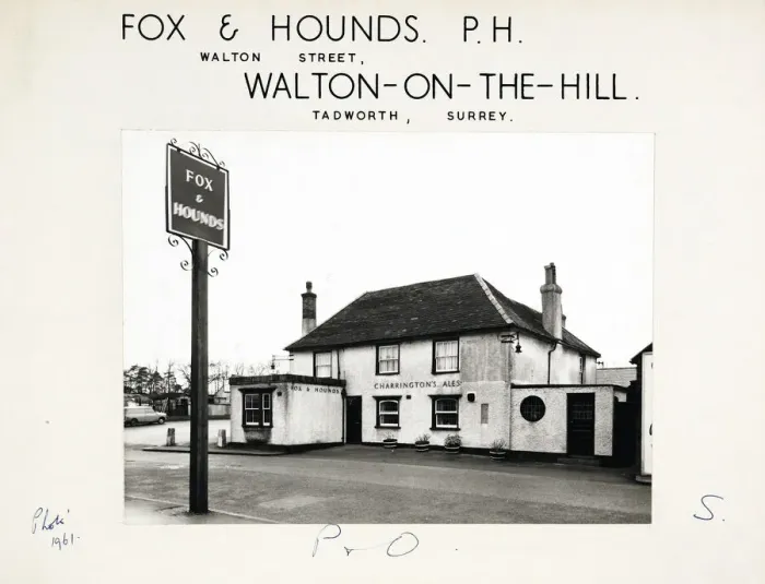 Framed Print : Photograph of Fox & Hounds PH, Walton on the Hill, Surrey Framed Print : Photograph of Fox & Hounds PH, Walton on the Hill, Surrey