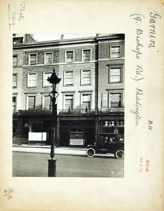 Framed Print : Photograph of Garners PH, Paddington, London Framed Print : Photograph of Garners PH, Paddington, London