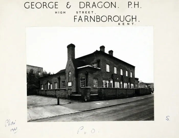 Framed Print : Photograph of George & Dragon PH, Farnborough, Surrey Framed Print : Photograph of George & Dragon PH, Farnborough, Surrey