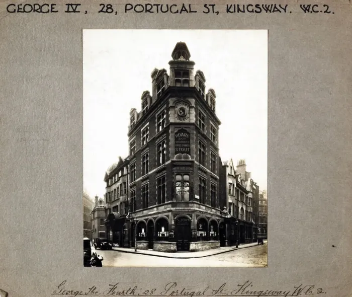 Framed Print : Photograph of George The Fourth PH, Holborn, London Framed Print : Photograph of George The Fourth PH, Holborn, London