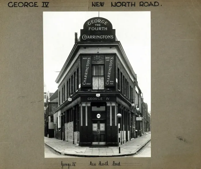 Framed Print : Photograph of George The Fourth PH, Islington, London Framed Print : Photograph of George The Fourth PH, Islington, London