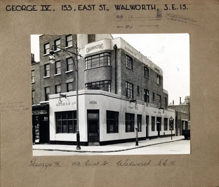 Framed Print : Photograph of George IV PH, Walworth, London Framed Print : Photograph of George IV PH, Walworth, London