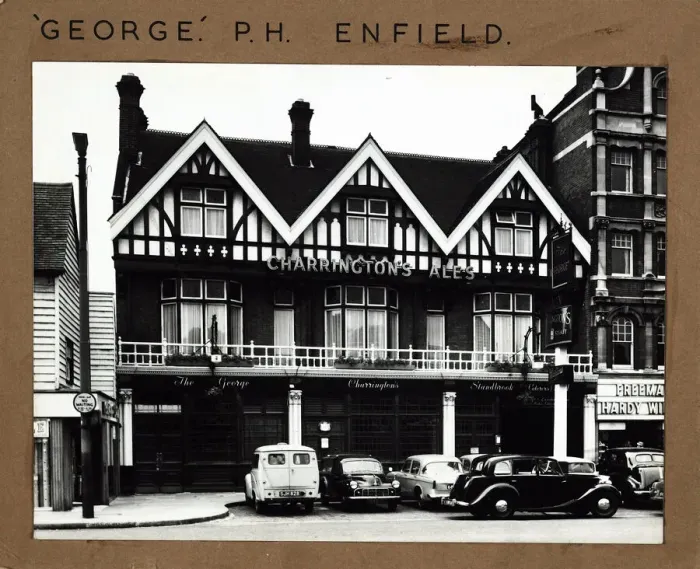 Framed Print : Photograph of George PH, Enfield, Greater London Framed Print : Photograph of George PH, Enfield, Greater London
