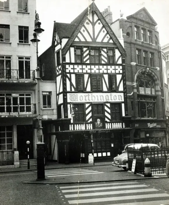 Framed Print : Photograph of George PH, Holborn (Old), London Framed Print : Photograph of George PH, Holborn (Old), London