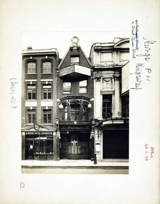Framed Print : Photograph of George PH, Holborn (Oldest), London Framed Print : Photograph of George PH, Holborn (Oldest), London