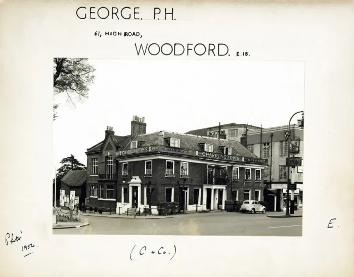 Framed Print : Photograph of George PH, Woodford, Greater London Framed Print : Photograph of George PH, Woodford, Greater London