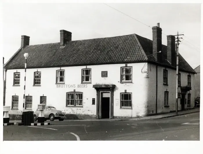 Framed Print : Photograph of Glastonbury Arms, Glastonbury, Somerset Framed Print : Photograph of Glastonbury Arms, Glastonbury, Somerset
