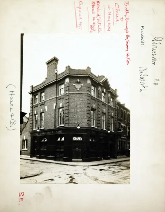 Framed Print : Photograph of Gloucester PH, Walworth, London Framed Print : Photograph of Gloucester PH, Walworth, London