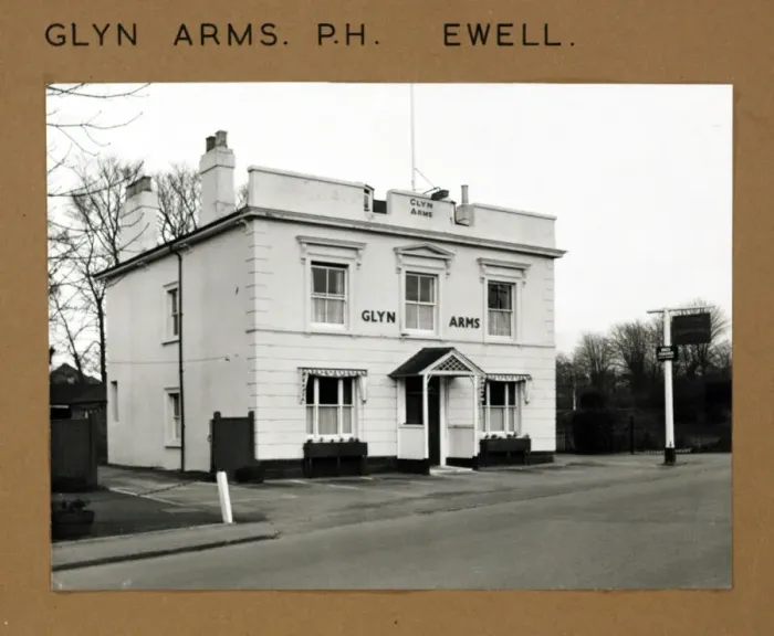 Framed Print : Photograph of Glyn Arms, Ewell, Surrey Framed Print : Photograph of Glyn Arms, Ewell, Surrey