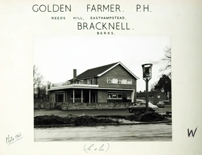 Framed Print : Photograph of Golden Farmer PH, Bracknell, Berkshire Framed Print : Photograph of Golden Farmer PH, Bracknell, Berkshire