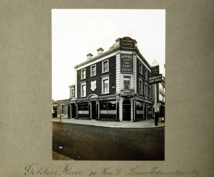 Framed Print : Photograph of Golden Fleece PH, Edmonton, London Framed Print : Photograph of Golden Fleece PH, Edmonton, London