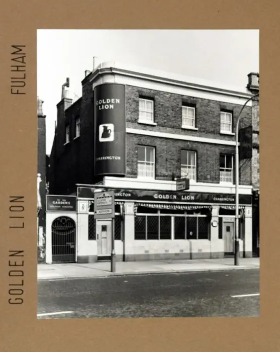Framed Print : Photograph of Golden Lion PH, Fulham, London Framed Print : Photograph of Golden Lion PH, Fulham, London