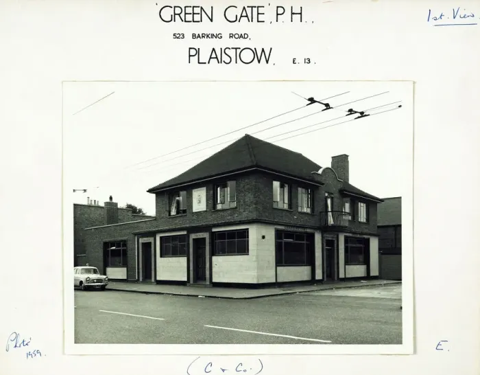 Framed Print : Photograph of Green Gate PH, Plaistow, London Framed Print : Photograph of Green Gate PH, Plaistow, London