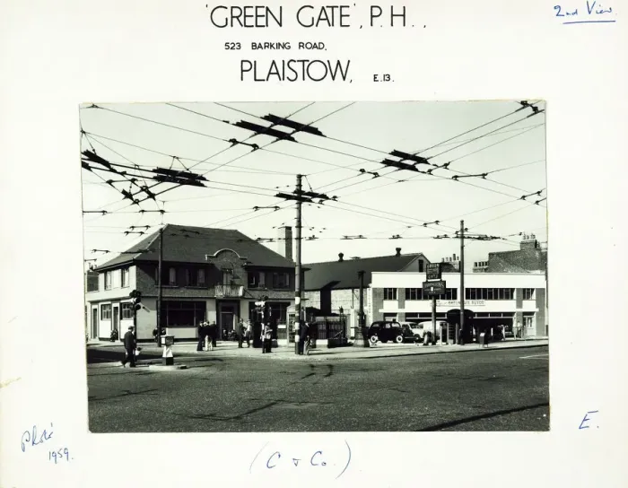 Framed Print : Photograph of Green Gate PH, Plaistow, London Framed Print : Photograph of Green Gate PH, Plaistow, London