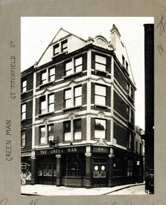 Framed Print : Photograph of Green Man PH, Marylebone, London Framed Print : Photograph of Green Man PH, Marylebone, London