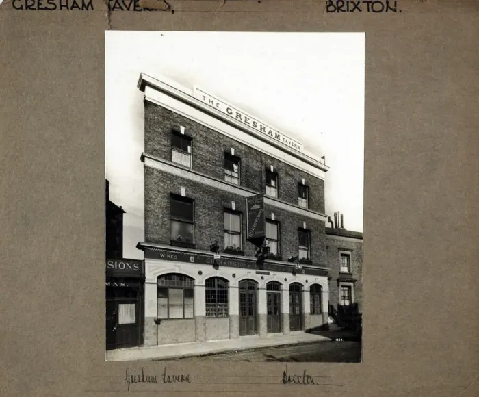 Framed Print : Photograph of Gresham Tavern, Brixton, London Framed Print : Photograph of Gresham Tavern, Brixton, London