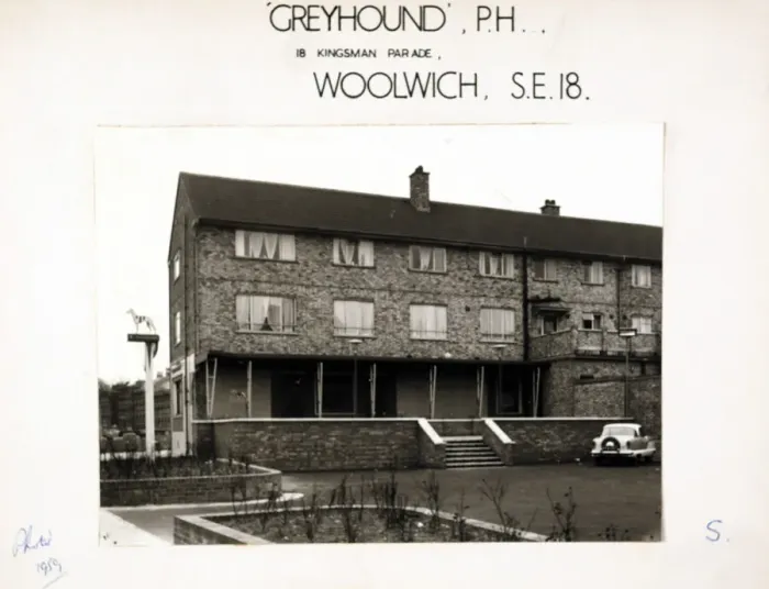 Framed Print : Photograph of Greyhound PH, Woolwich (New), London Framed Print : Photograph of Greyhound PH, Woolwich (New), London