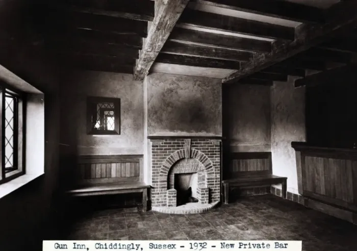 Framed Print : Photograph of Gun Inn, Chiddingley, Sussex