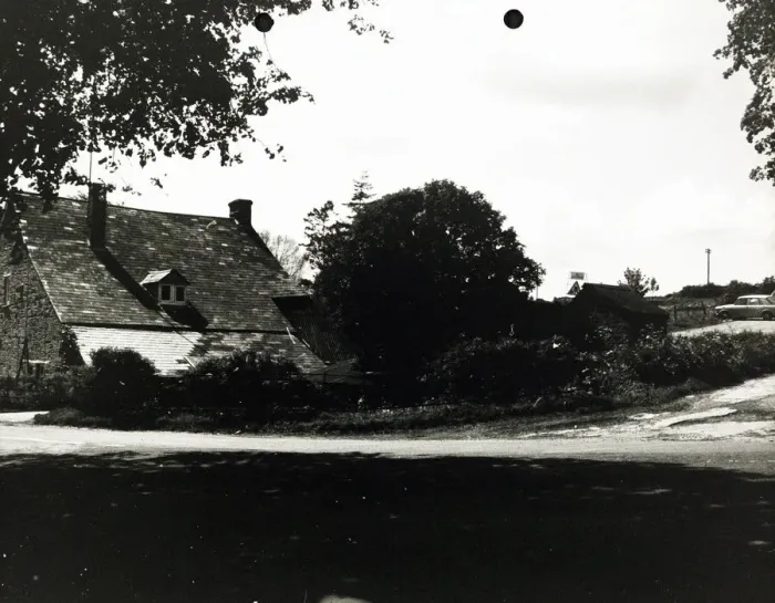 Framed Print : Photograph of Harrow PH, Enstone, Oxfordshire Framed Print : Photograph of Harrow PH, Enstone, Oxfordshire