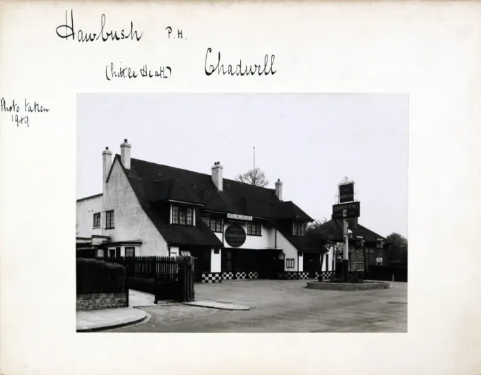 Framed Print : Photograph of Hawbush PH, Chadwell Heath, Greater London Framed Print : Photograph of Hawbush PH, Chadwell Heath, Greater London