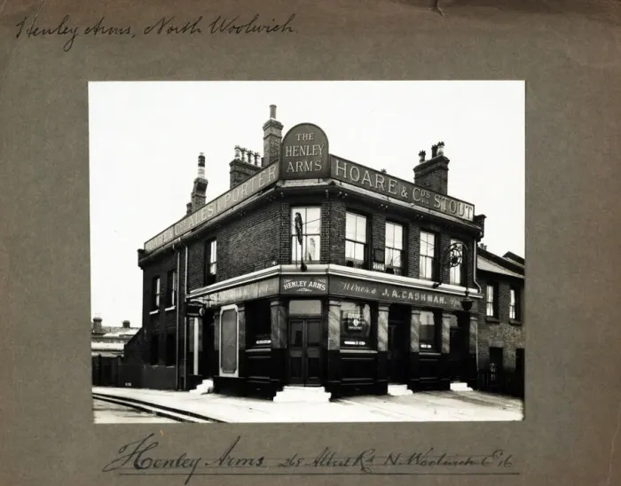 Framed Print : Photograph of Henley Arms, North Woolwich, London Framed Print : Photograph of Henley Arms, North Woolwich, London