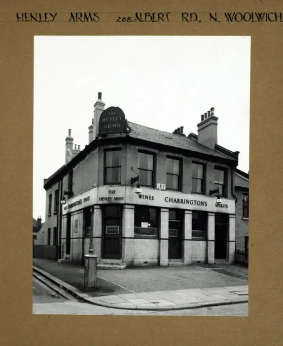 Framed Print : Photograph of Henley Arms, North Woolwich, London Framed Print : Photograph of Henley Arms, North Woolwich, London