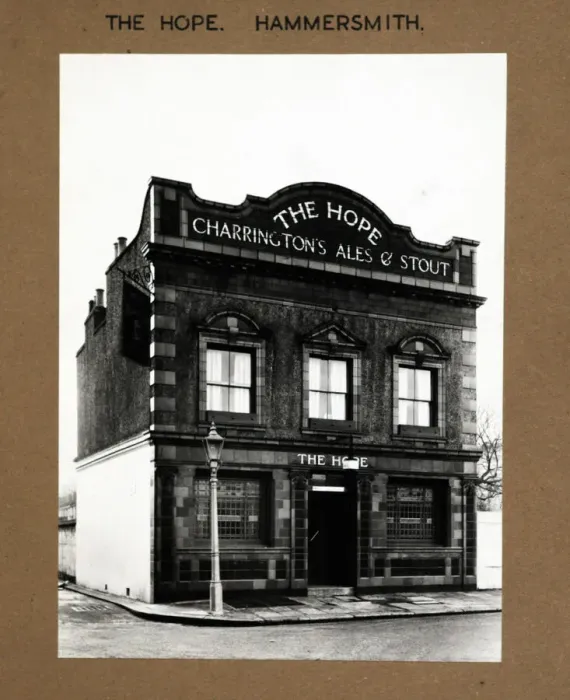 Framed Print : Photograph of Hope PH, Hammersmith, London Framed Print : Photograph of Hope PH, Hammersmith, London
