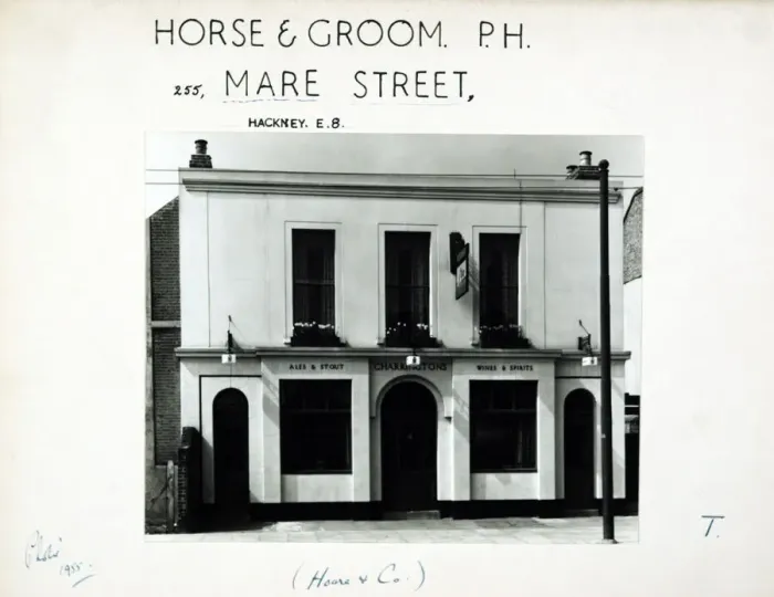 Framed Print : Photograph of Horse & Groom PH, Hackney, London Framed Print : Photograph of Horse & Groom PH, Hackney, London