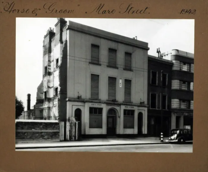Framed Print : Photograph of Horse & Groom PH, Hackney, London Framed Print : Photograph of Horse & Groom PH, Hackney, London