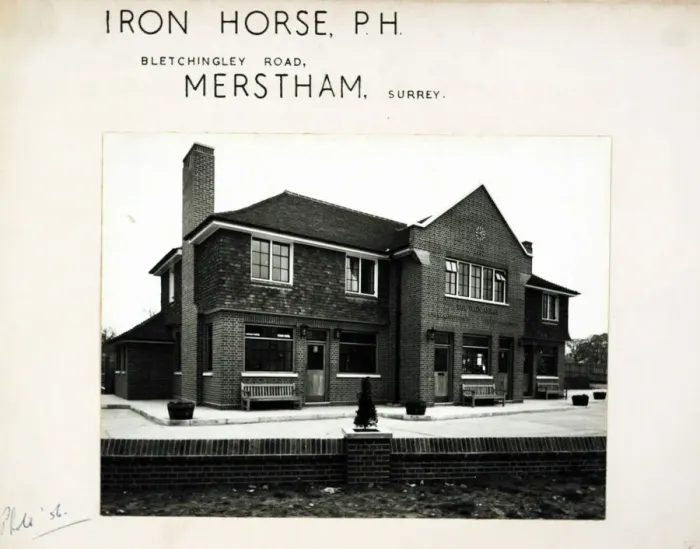 Framed Print : Photograph of Iron Horse PH, Merstham, Surrey Framed Print : Photograph of Iron Horse PH, Merstham, Surrey