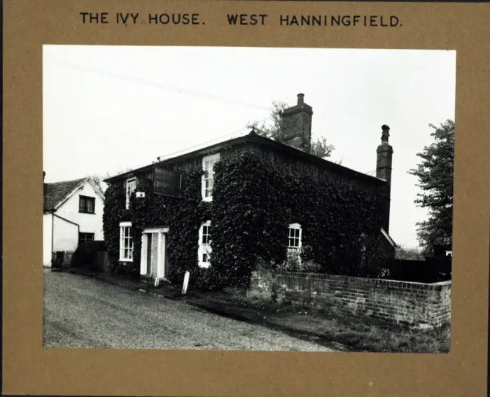 Framed Print : Photograph of Ivy House PH, West Hanningfield, Essex Framed Print : Photograph of Ivy House PH, West Hanningfield, Essex