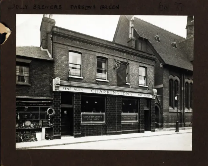 Framed Print : Photograph of Jolly Brewers PH, Parsons Green, London Framed Print : Photograph of Jolly Brewers PH, Parsons Green, London