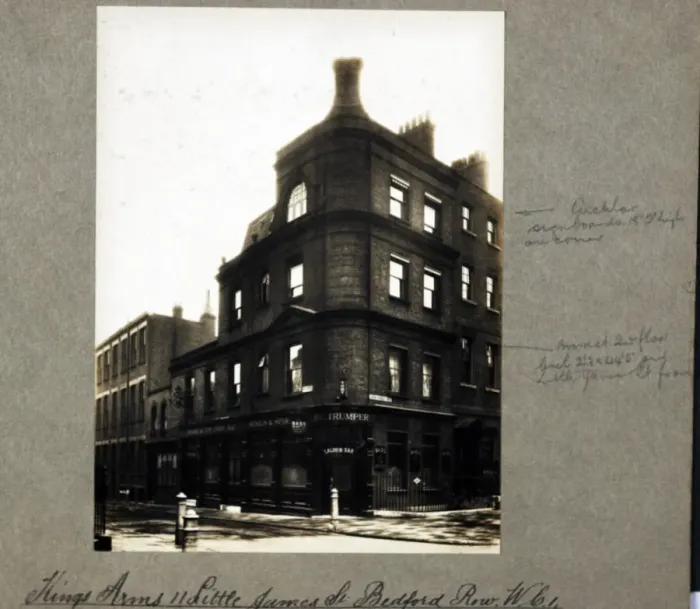 Framed Print : Photograph of Kings Arms, Clerkenwell, London Framed Print : Photograph of Kings Arms, Clerkenwell, London