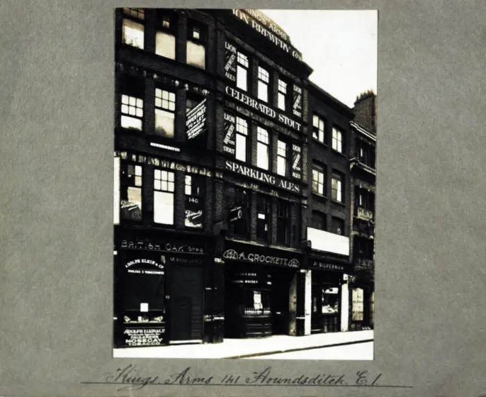 Framed Print : Photograph of Kings Arms, Houndsditch, London Framed Print : Photograph of Kings Arms, Houndsditch, London