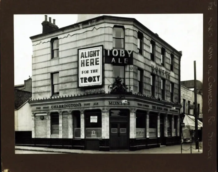 Framed Print : Photograph of Kings Arms, Stepney, London Framed Print : Photograph of Kings Arms, Stepney, London