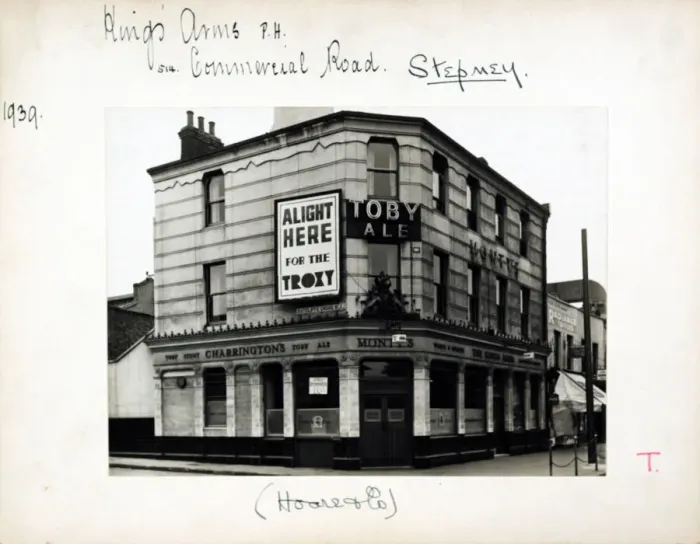 Framed Print : Photograph of Kings Arms, Stepney, London Framed Print : Photograph of Kings Arms, Stepney, London