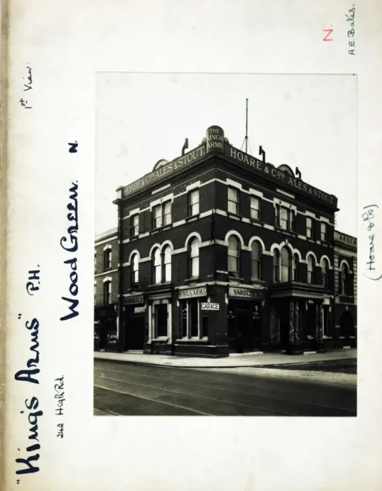 Framed Print : Photograph of Kings Arms, Wood Green, London Framed Print : Photograph of Kings Arms, Wood Green, London