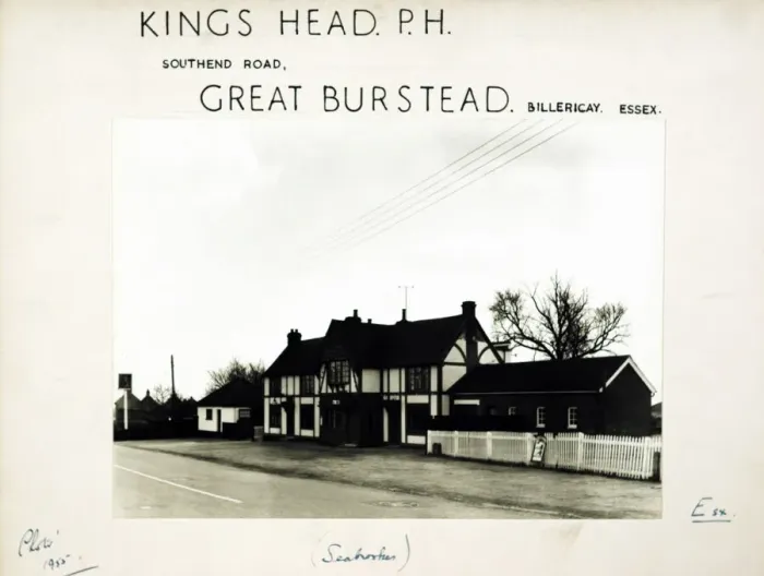 Framed Print : Photograph of Kings Head PH, Great Burstead, Essex Framed Print : Photograph of Kings Head PH, Great Burstead, Essex