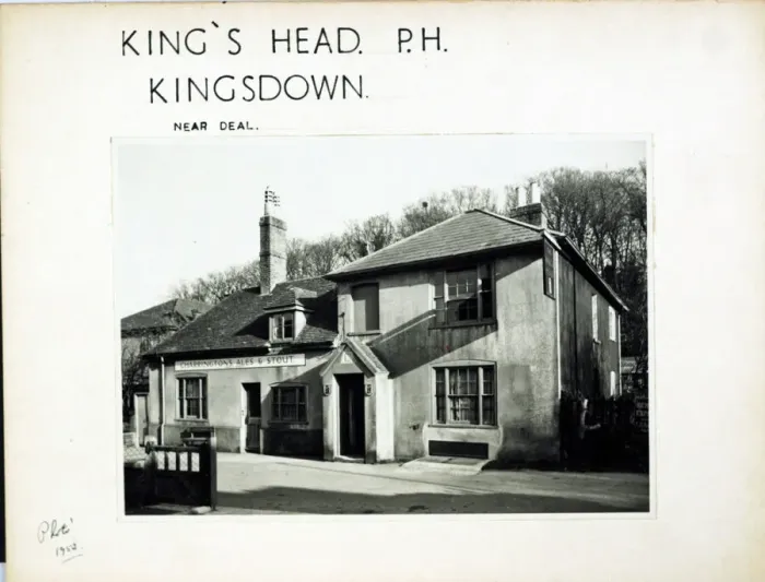 Framed Print : Photograph of Kings Head PH, Kingsdown, Kent Framed Print : Photograph of Kings Head PH, Kingsdown, Kent
