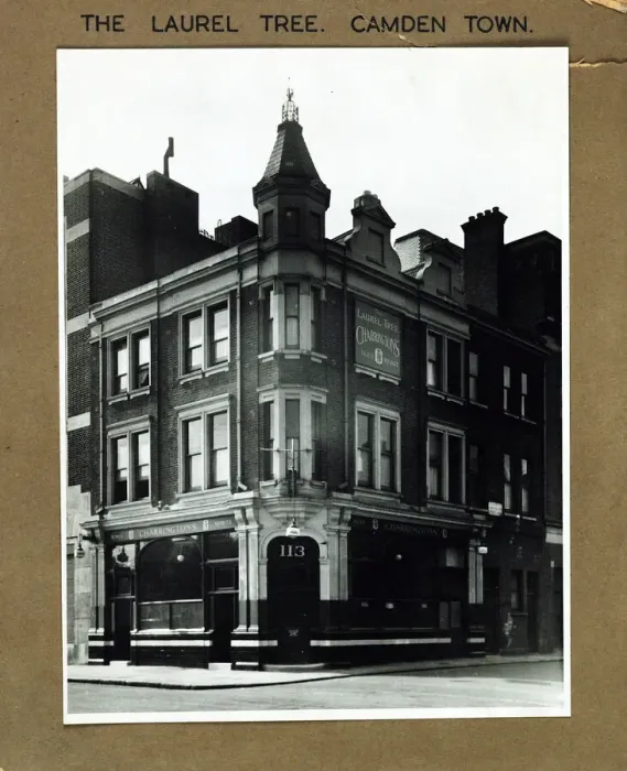Framed Print : Photograph of Laurel Tree PH, Camden Town, London Framed Print : Photograph of Laurel Tree PH, Camden Town, London