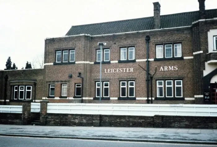 Framed Print : Photograph of Leicester Arms, Luton, Bedfordshire Framed Print : Photograph of Leicester Arms, Luton, Bedfordshire