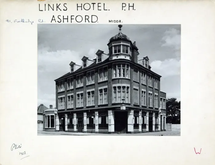 Framed Print : Photograph of Links Hotel, Ashford, Kent Framed Print : Photograph of Links Hotel, Ashford, Kent