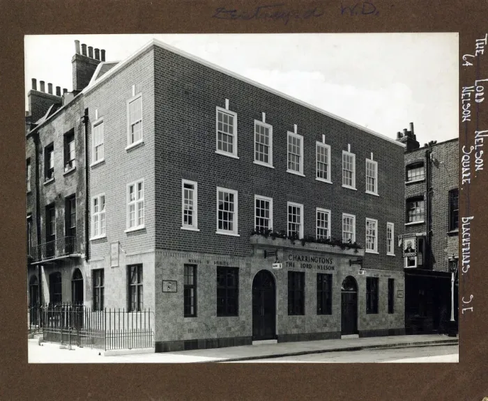 Framed Print : Photograph of Lord Nelson PH, Blackfriars (Old), London Framed Print : Photograph of Lord Nelson PH, Blackfriars (Old), London