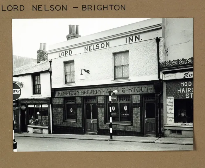 Framed Print : Photograph of Lord Nelson PH, Brighton, Sussex Framed Print : Photograph of Lord Nelson PH, Brighton, Sussex
