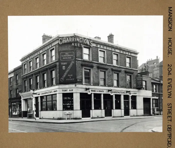 Framed Print : Photograph of Mansion House PH, Deptford, London Framed Print : Photograph of Mansion House PH, Deptford, London