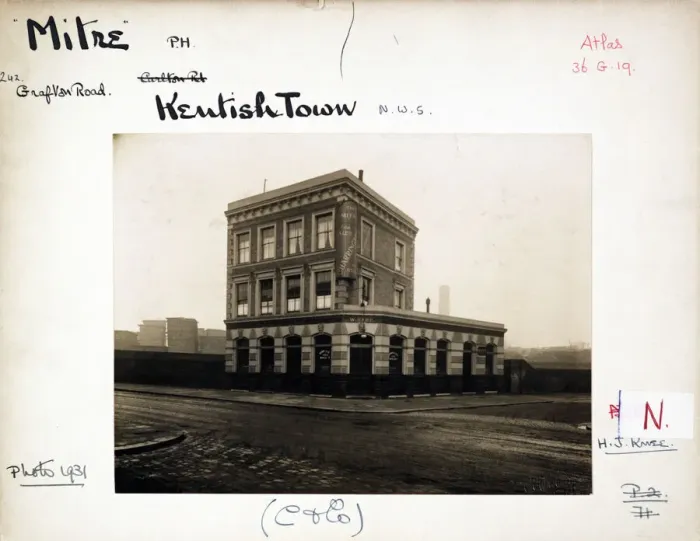Framed Print : Photograph of Mitre PH, Kentish Town, London Framed Print : Photograph of Mitre PH, Kentish Town, London