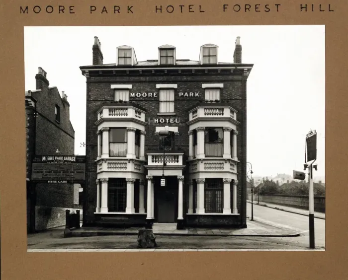 Framed Print : Photograph of Moore Park Hotel, Forest Hill, London Framed Print : Photograph of Moore Park Hotel, Forest Hill, London