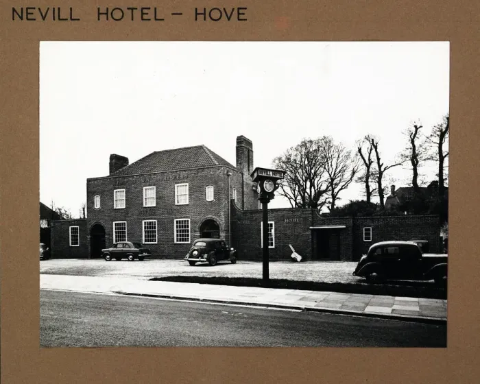 Framed Print : Photograph of Nevill Hotel, Hove, Sussex Framed Print : Photograph of Nevill Hotel, Hove, Sussex